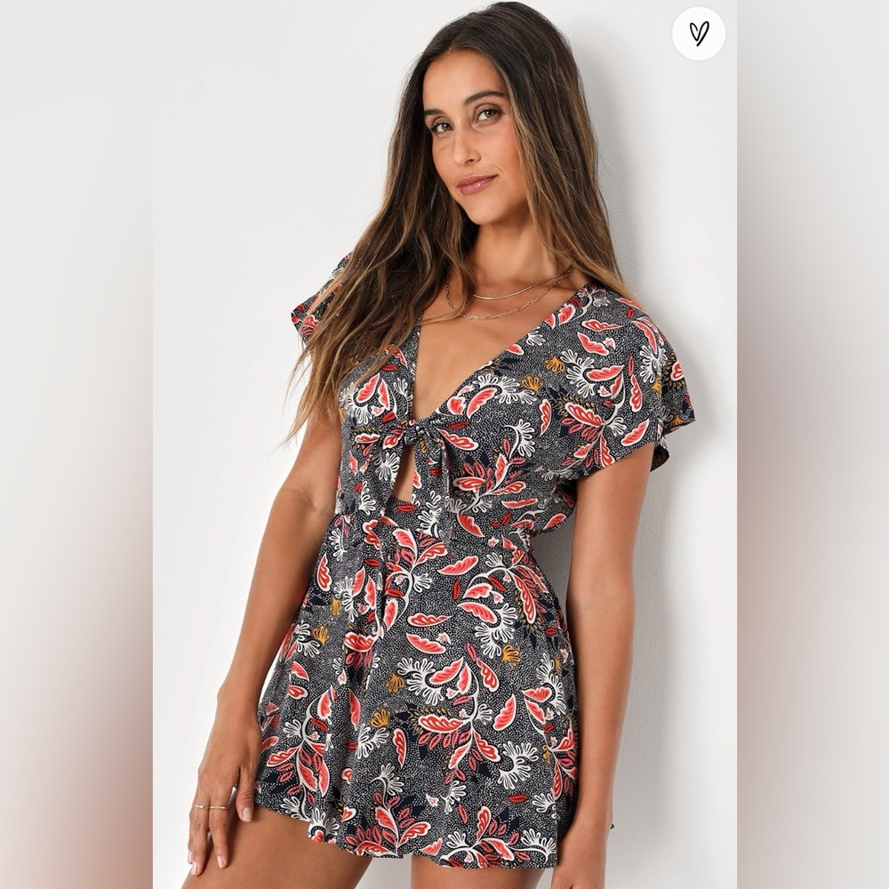 Lulu’s Dondi Navy Blue Print Romper